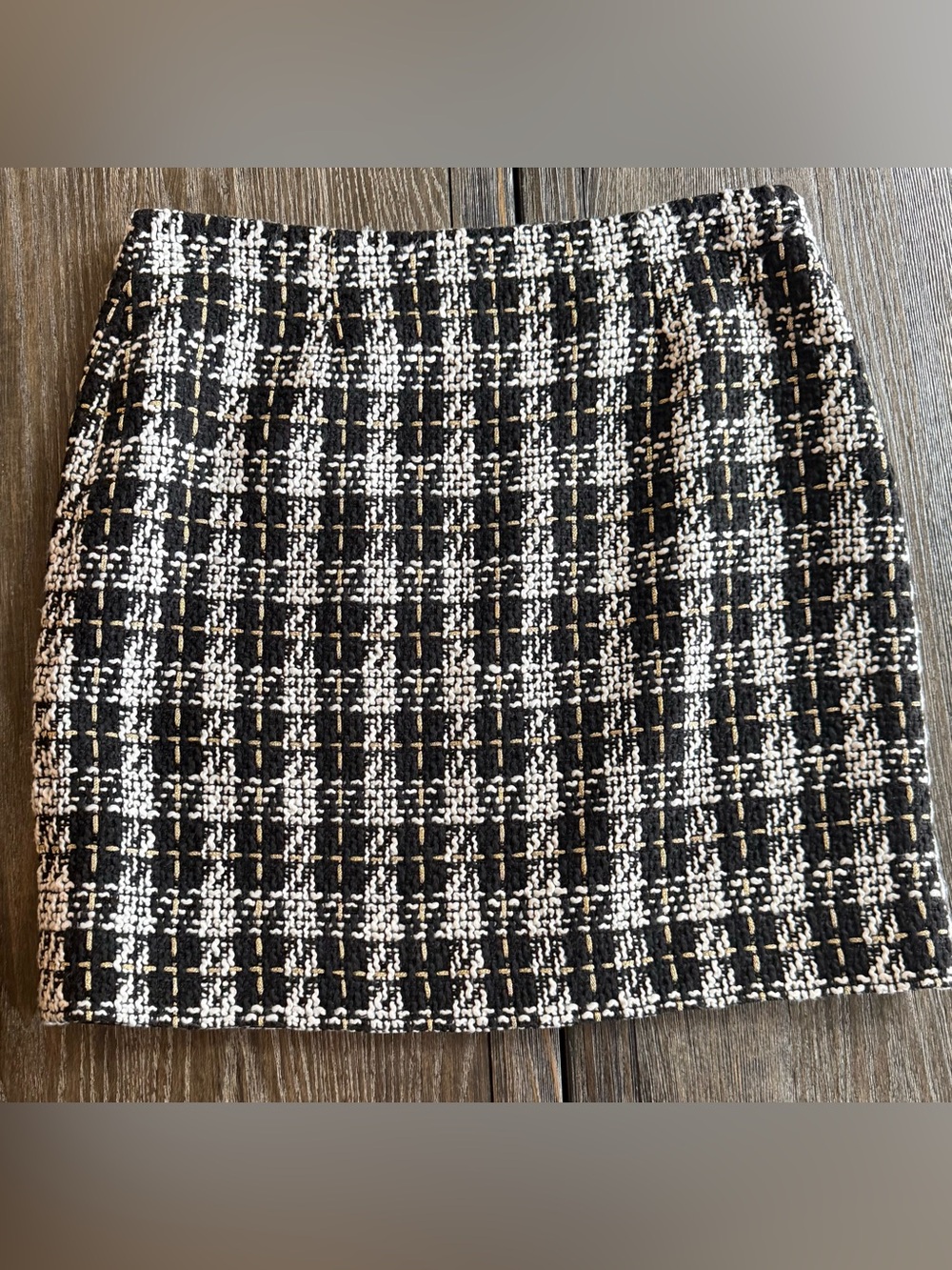 Boston Proper Black, White & Gold Tweed Mini Skirt